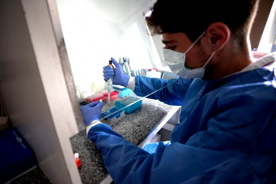 La Provincia aprobó 195 proyectos de investigadores para la lucha contra el Coronavirus