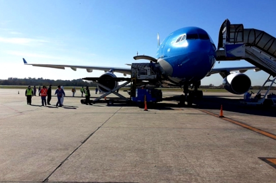 Operación Shangai: llegó el octavo vuelo con insumos contra el Coronavirus para la Provincia