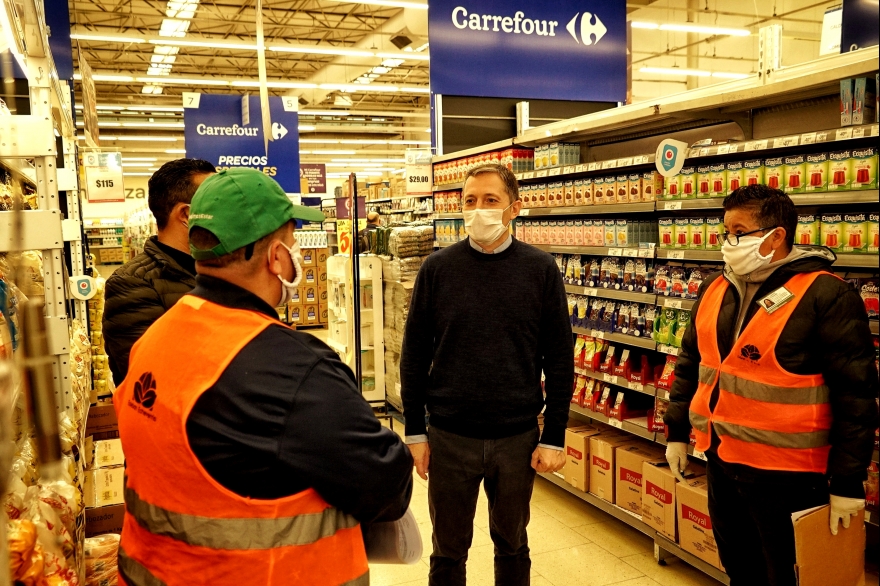 En Esteban Echeverría, Gray supervisó el cumplimiento del programa “Precios máximos”