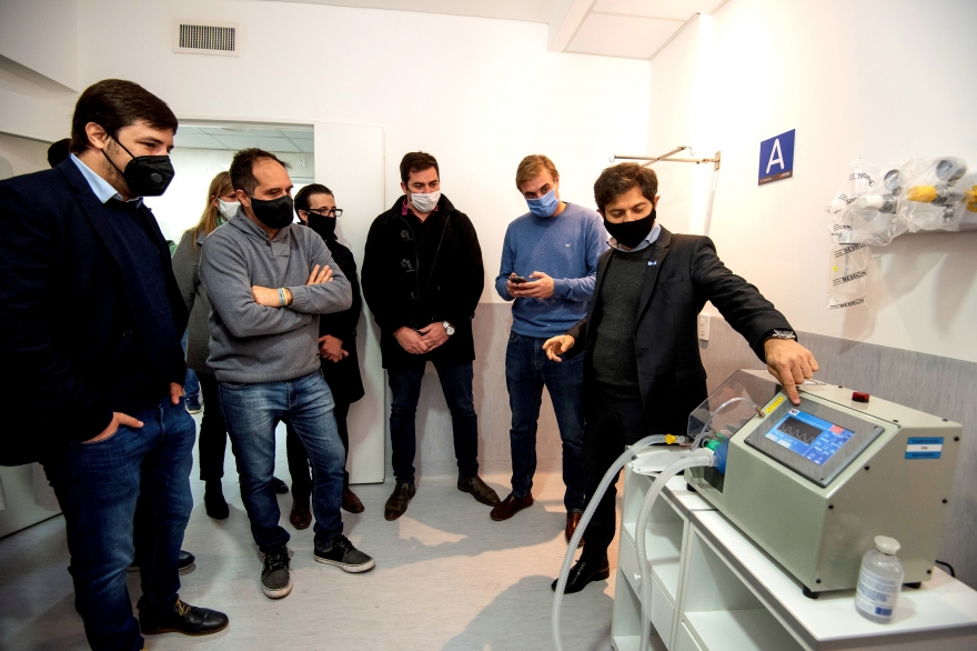 Coronavirus: Kicillof visitó un nuevo Hospital Respiratorio para cuidados intensivos en Navarro