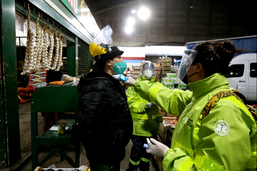 Covid-19: realizaron operativo sanitario en el Mercado Regional de La Plata