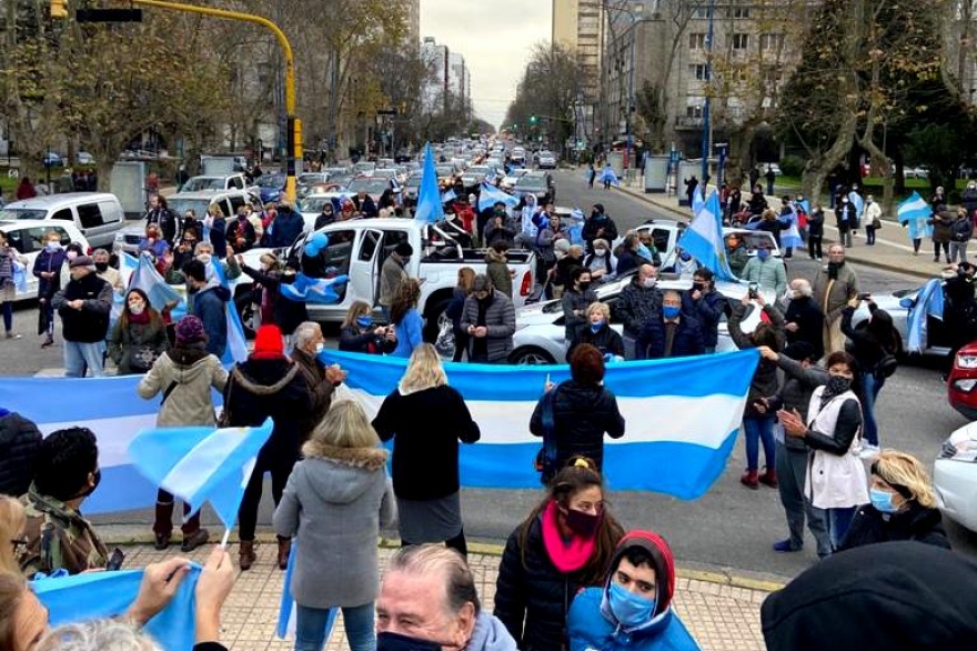 Banderazo y manifestaciones a favor de Vicentin y en contra de la cuarentena