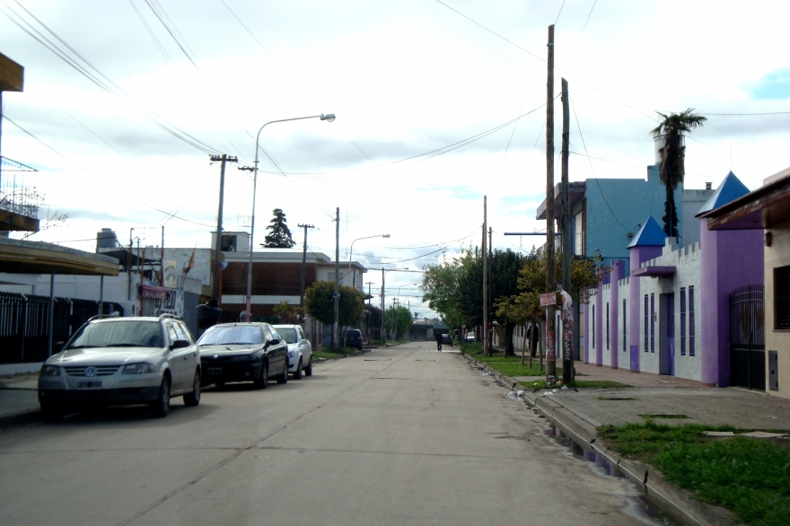 La Matanza: a los tiros, una policía se defendió de un asalto y uno de los ladrones murió