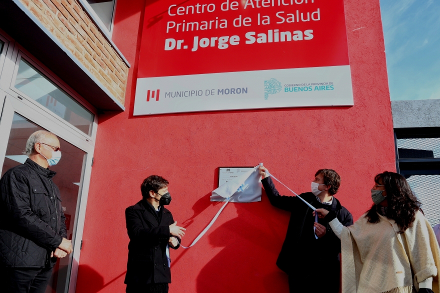 Kicillof inauguró un CAPS y aseguró que estas dos semanas son de “esfuerzos muy grandes”