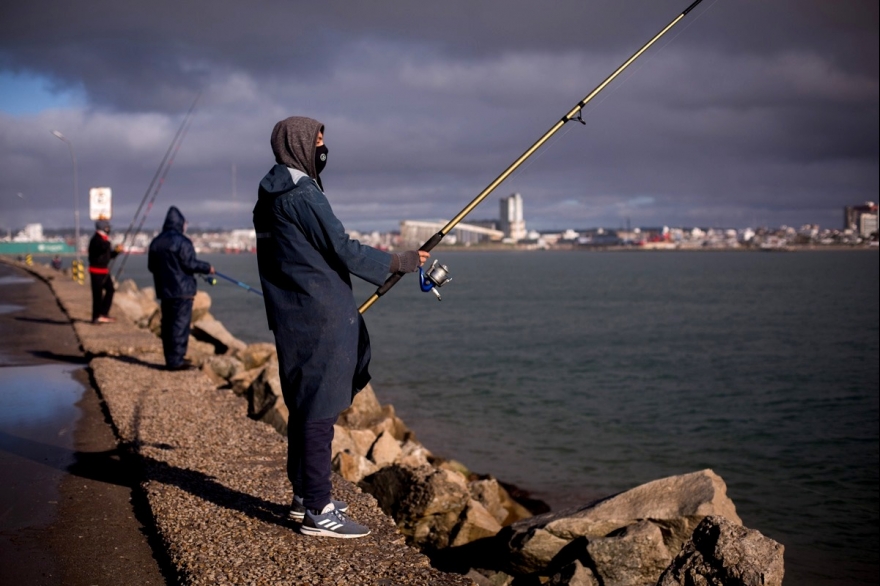 Mar del Plata reactiva más actividades: pesca deportiva y extensión de horario de cafeterías