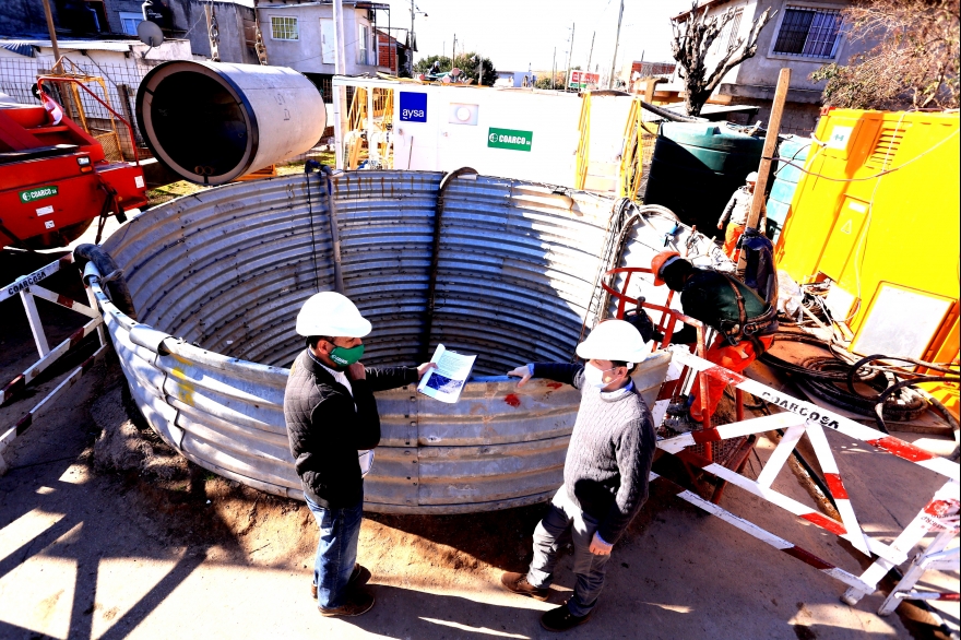 Gray supervisó trabajos con tunelera alemana en obra cloacal primaria en El Jagüel