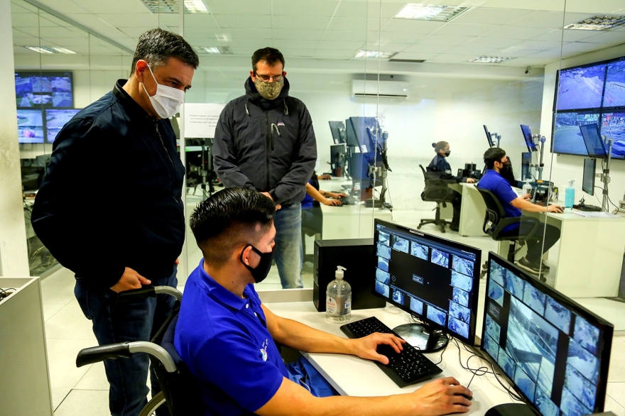 Jorge Macri recorrió un Centro de Operaciones y Monitoreo y apostó a “dejar de lado diferencias”