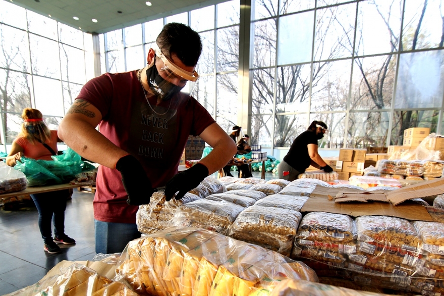 Vicente López: cerca de 70 mil unidades de asistencia alimentaria entregadas a familias