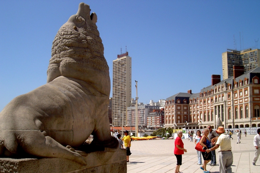 Mar del Plata se prepara para la temporada de verano: hisopado y control a turistas que ingresen