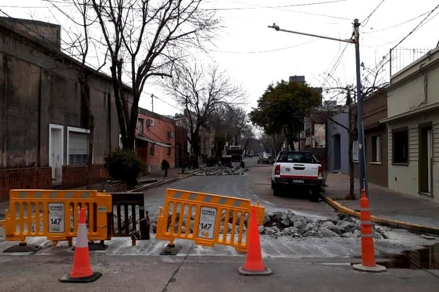 Pergamino: por obras de bacheo en Alberti entre Saavedra y Dorrego cierran acceso vehicular