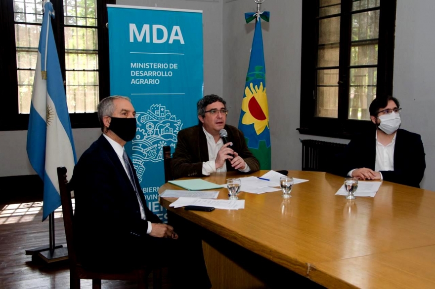 Se firmaron convenios para la defensa de los derechos de los trabajadores rurales