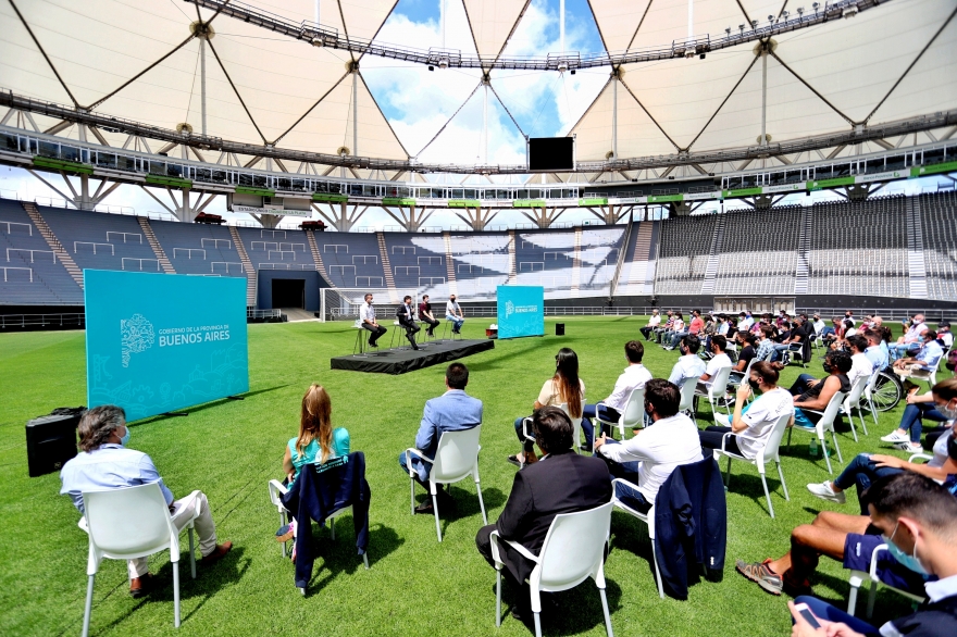 Kicillof presentó un programa para el retorno seguro del deporte de cara a la pospandemia