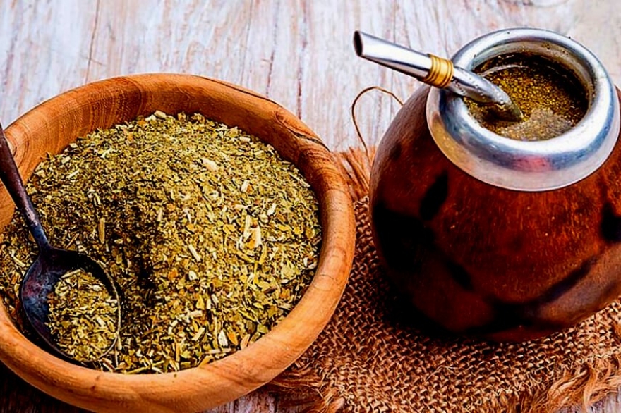 Yerba mate con más calidad: el Gobierno limitó la cantidad de palo y polvo en los paquetes