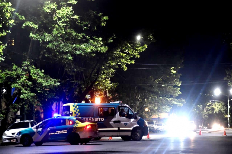 Garro le tira la pelota a Berni por el descontrol y las fiestas en el Bosque de La Plata