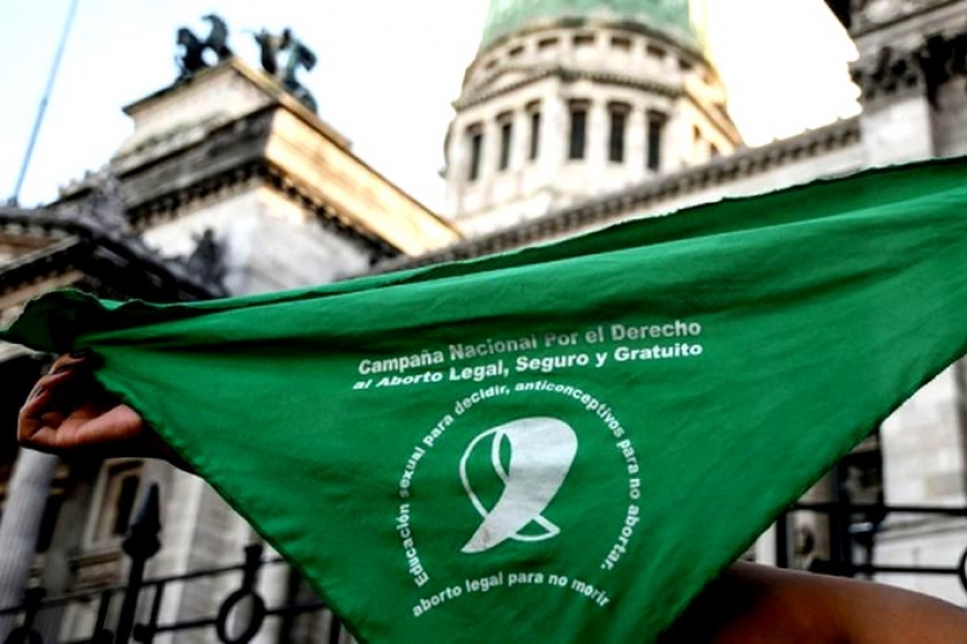 Debate por el aborto legal en Diputados: la plaza está preparada para recibir a verdes y celestes