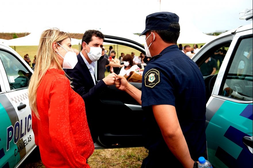 Programa Municipios de Pie: Nación entregó equipamientos policiales a Cañuelas