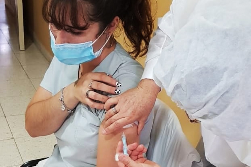 En Puán comenzaron  a dar la primera dosis de la vacuna Sputnik V a su personal de salud