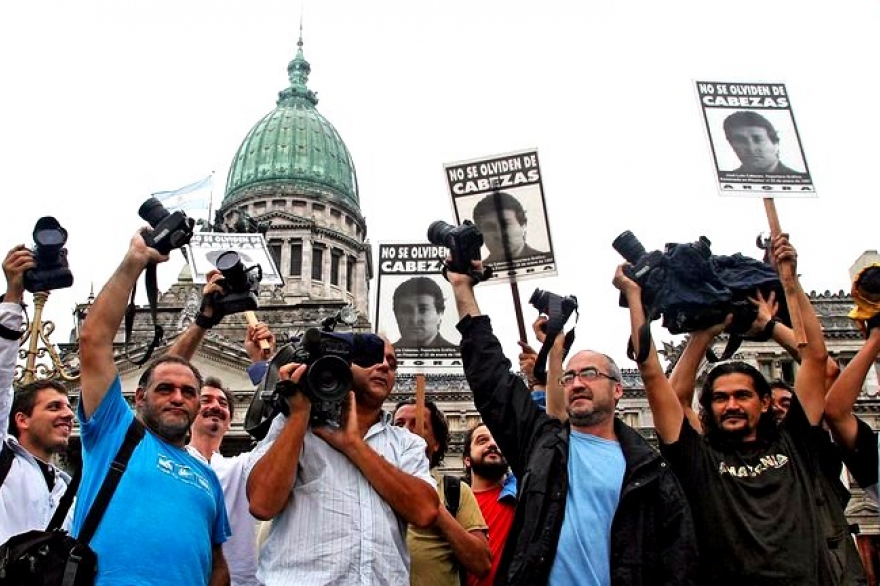 Homenajes por los 24 años del asesinato del reportero gráfico José Luis Cabezas
