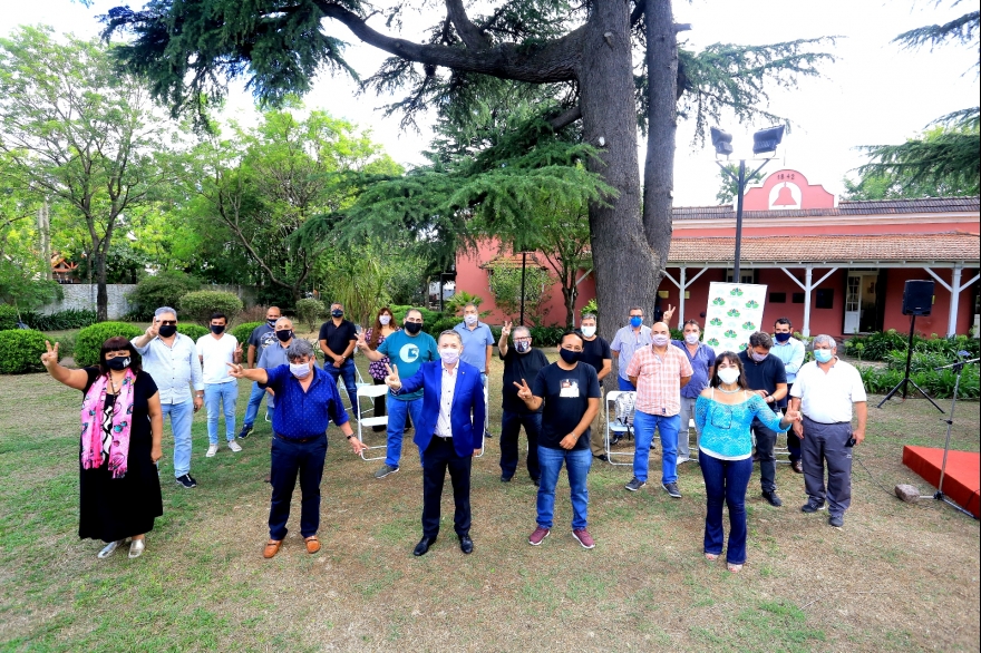 Gray plasmó acuerdo colectivo con sindicatos municipales de todo el Conurbano