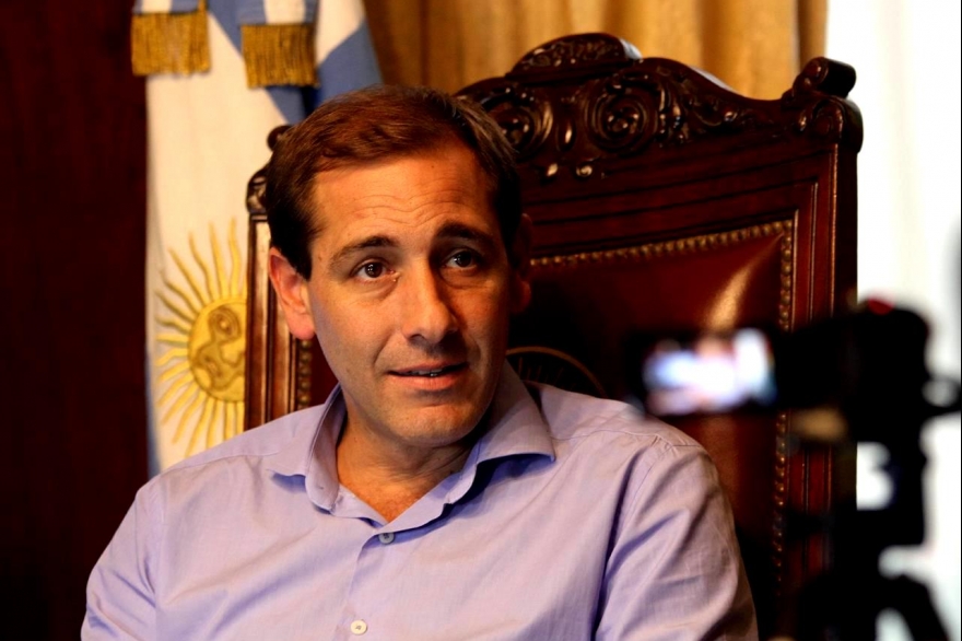 Desde La Plata, Garro pidió “ser cautos” con los cuidados para “que no se saturen los hospitales”