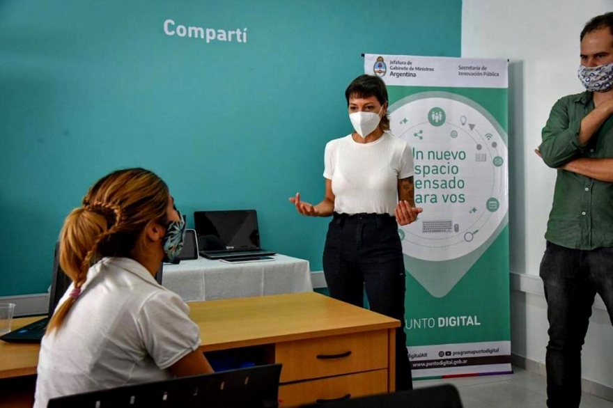 Mayra Mendoza puso en funcionamiento un Punto Digital en el CIC 2 de abril de Ezpeleta