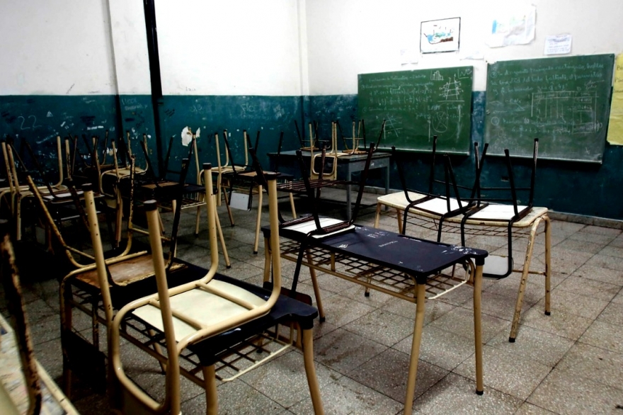 Desde el lunes, son 35 distritos bonaerenses donde se suspenden las clases presenciales