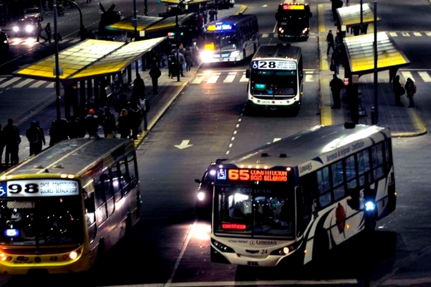 En el AMBA se redujo 43 por ciento la cantidad de personas que utilizaron el transporte público