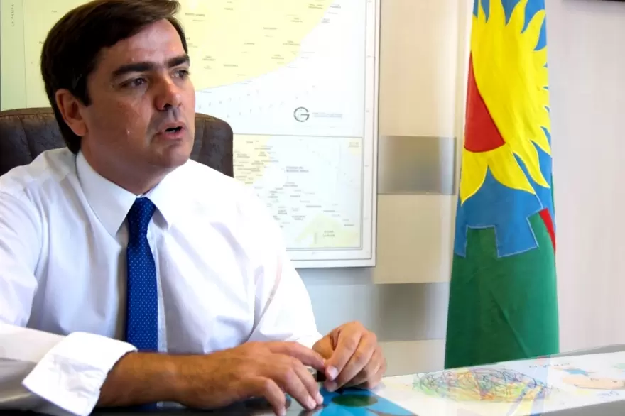 La oposición tilda de “irresponsable” la dilación de la segunda dosis en la Provincia