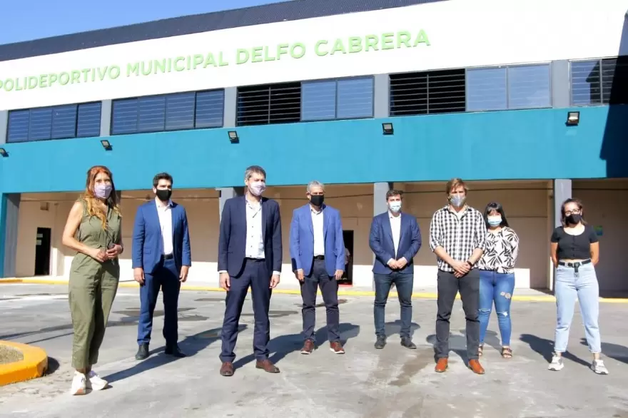 Ferraresi y Lammens visitaron polideportivos municipales de Avellaneda