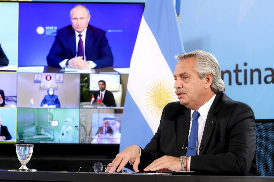 Alberto y Putin anunciaron el inicio de la producción de la Sputnik-V en Argentina