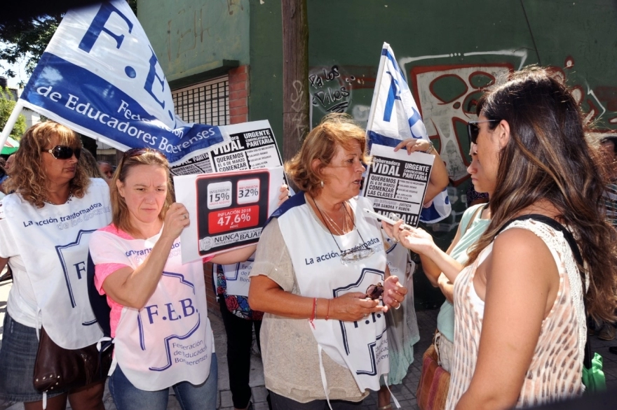 Docentes bonaerenses pidieron la reapertura de comisiones técnicas salariales