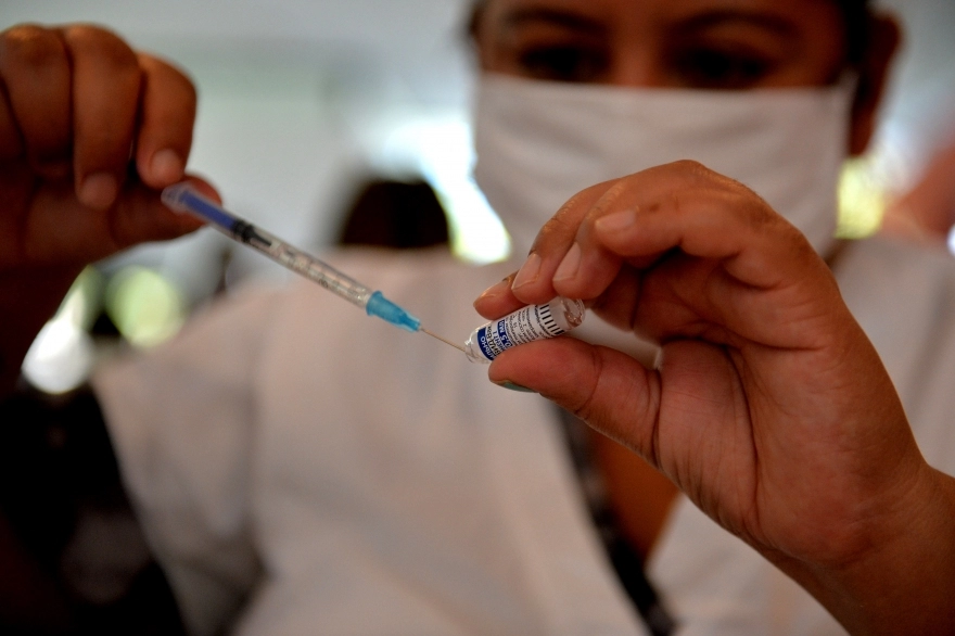 Provincia amplió vacunación sin turno a mayores de 50 y embarazadas