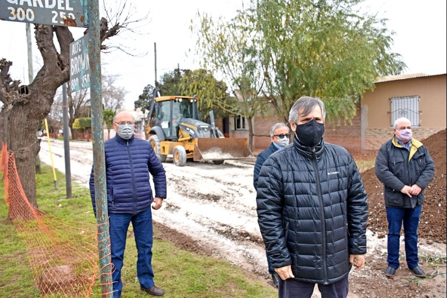 El intendente de Chivilcoy dio inicio a nuevas obras de asfalto