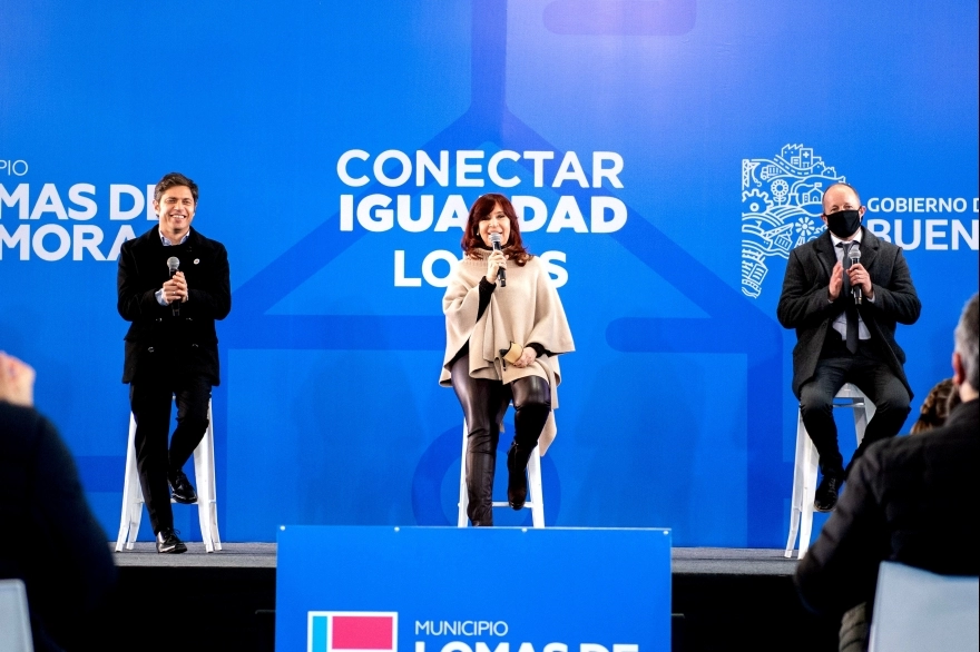 Cristina prepara la campaña en la Provincia: se mostró con Kicillof e Insaurralde