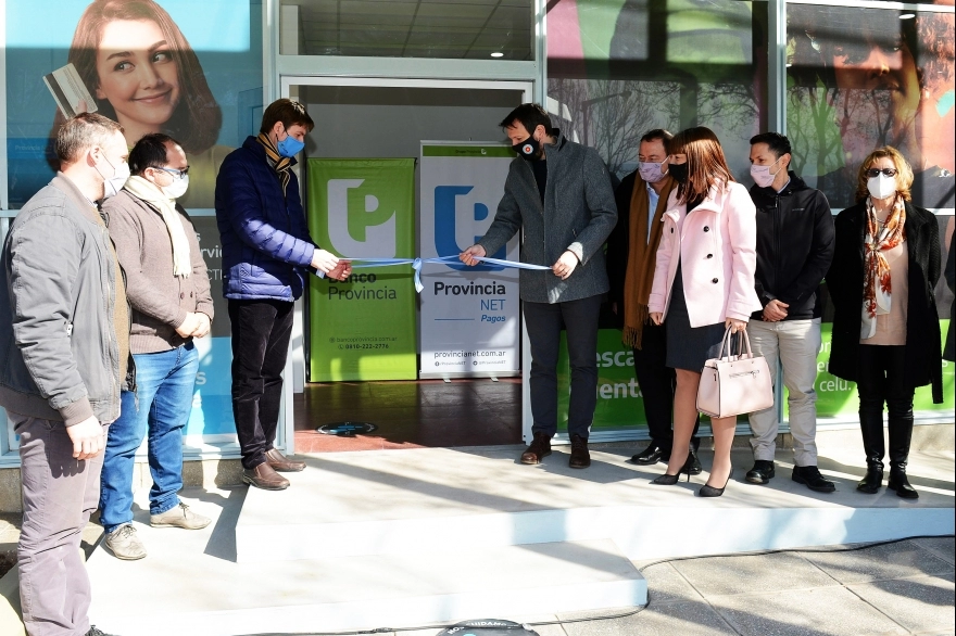 Alberdi: inauguran centro de servicios financieros del Banco Provincia