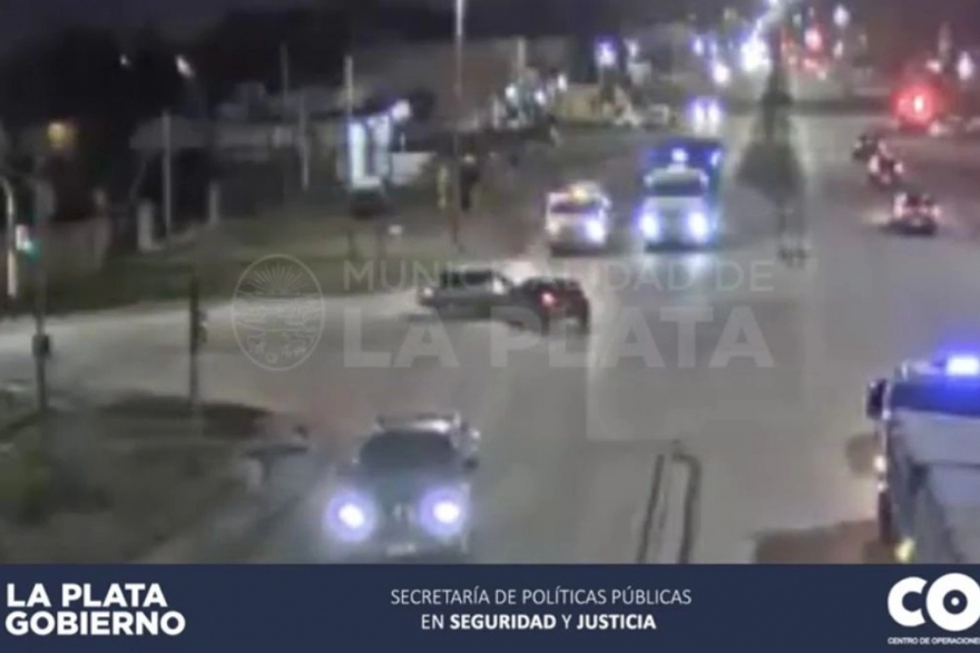 Video: violento choque en Abasto, tres hospitalizados