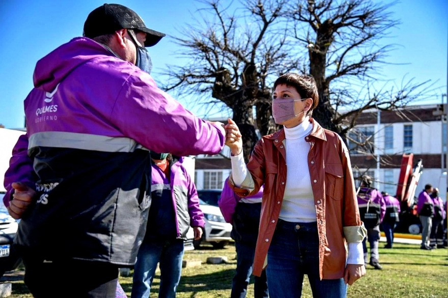 Mayra Mendoza presentó nuevos camiones para la recolección de residuos