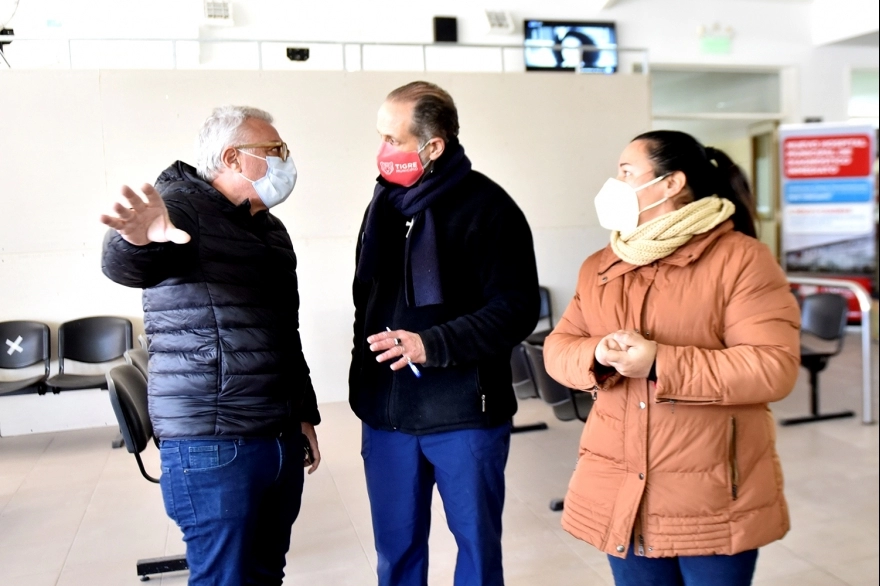 Zamora recorrió las obras de ampliación del CAFyS Baires en Don Torcuato