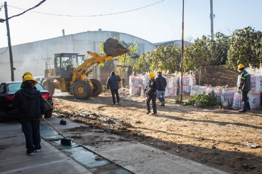 Avanza el plan integral de mejoras en el Barrio Km 13 de Quilmes