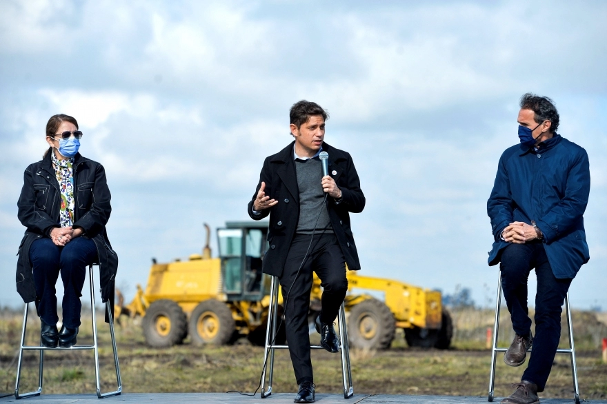 Tras la toma, Kicillof presentó la creación de un nuevo barrio en Guernica