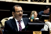 Daletto contra la gestión de Kicillof: “Aumentó 45.758 mil empleos públicos y 29.546 cargos”
