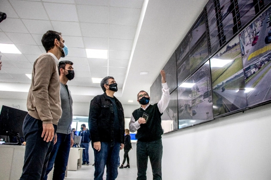 Jorge Macri visitó el nuevo Centro de Monitoreo en Junín junto a Petrecca