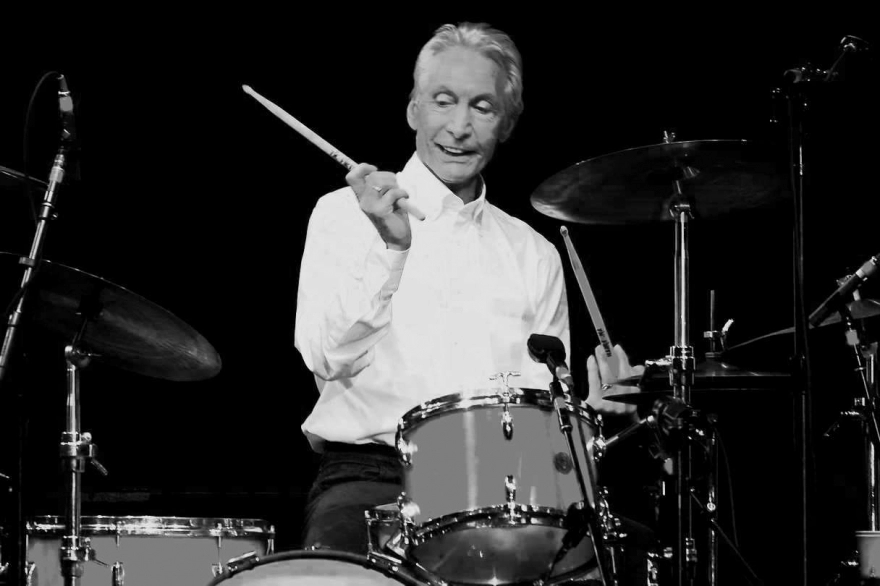 El rock de luto: murió Charlie Watts, baterista de los Rolling Stones