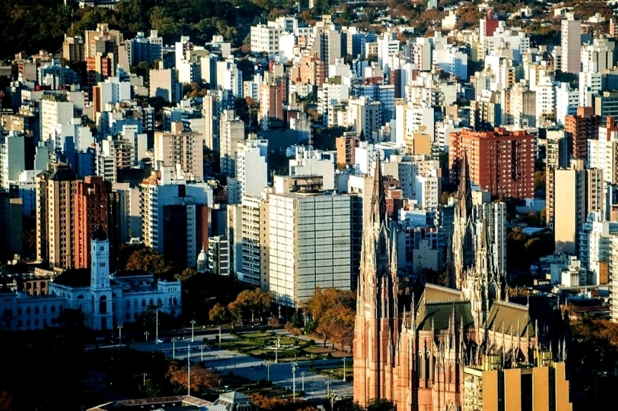 La Plata: empresas que se radiquen tendrán exención impositiva por 10 años