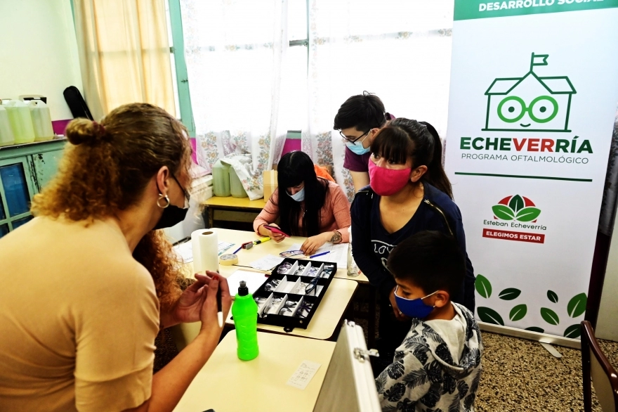 Esteban Echeverría: avanzan los controles oftalmológicos en escuelas