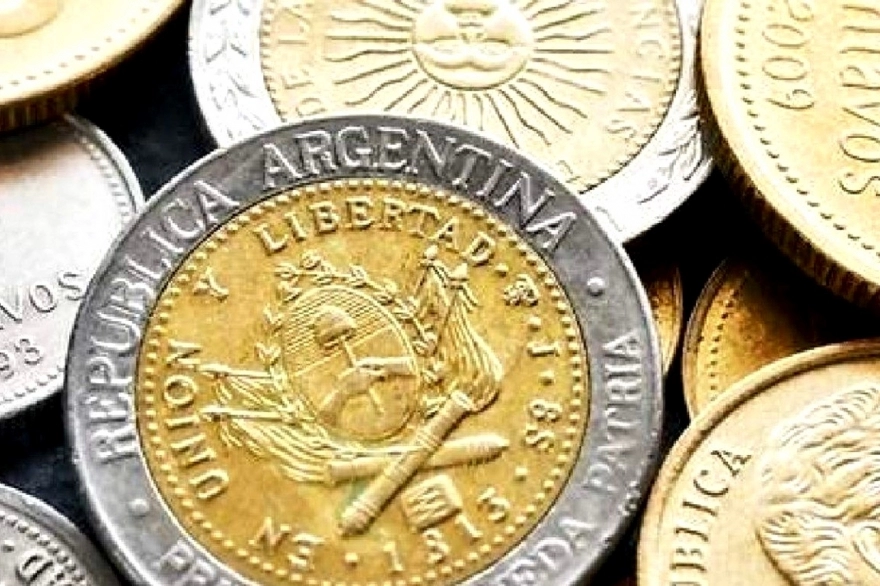 Furor por las monedas de un peso con error: piden hasta 50.000 pesos