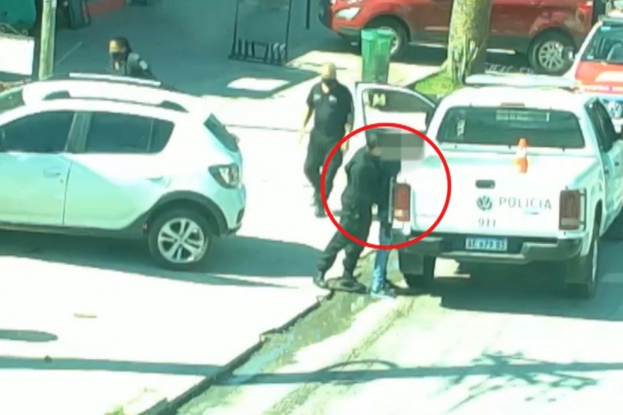 Video: se dirigían a robar un comercio armados pero los interceptó la policía