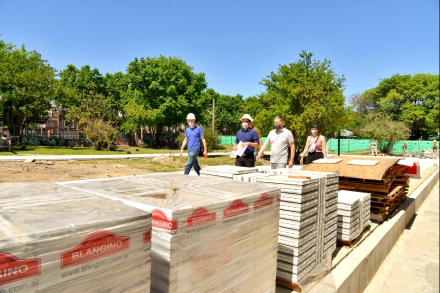 Gray visitó las obras de renovación de la Plaza Aráoz Alfaro