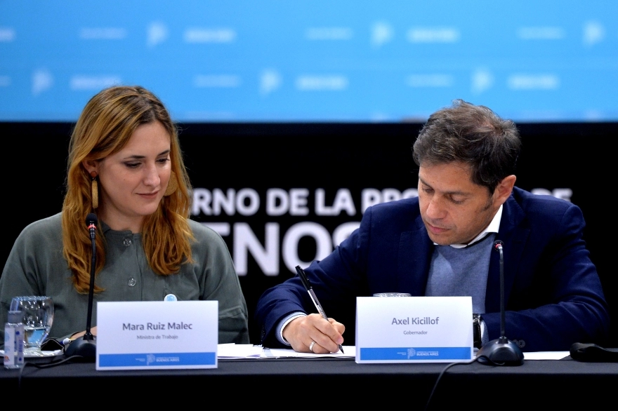 Kicillof y gremios estatales acordaron nuevo régimen de licencias parentales