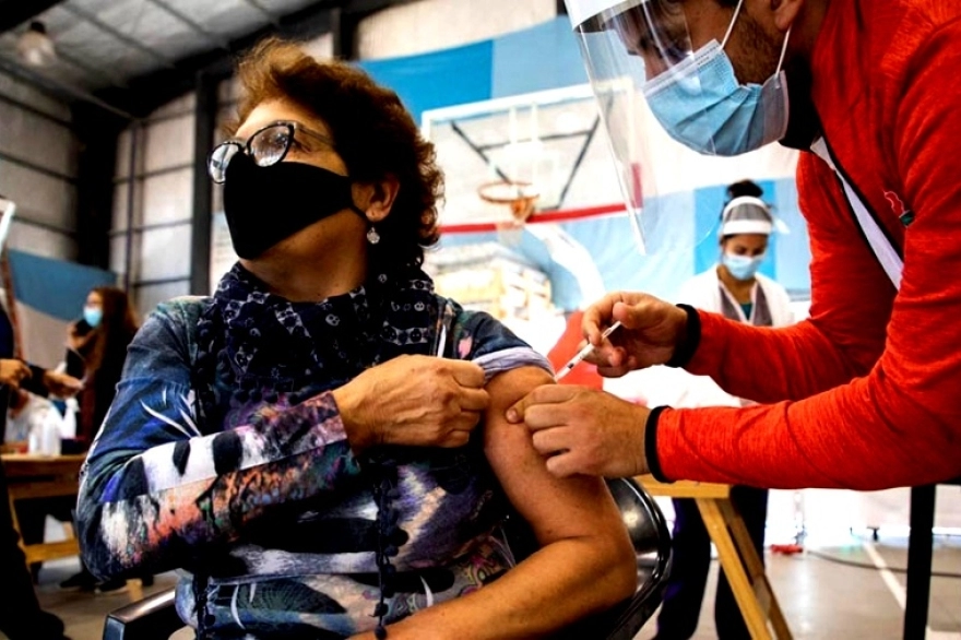Provincia podría implementar restricciones para no vacunados